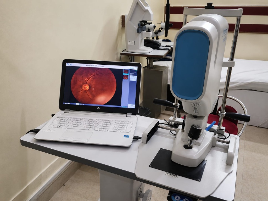 High-Resolution Retinal Fundus Scanning